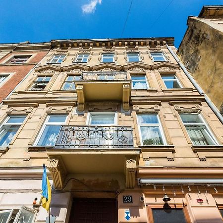 Квартира Подобово На Площі Ринок 39 Lviv Exteriör bild