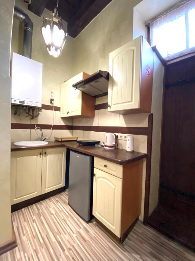 Квартира Подобово На Площі Ринок 39 Lviv Exteriör bild