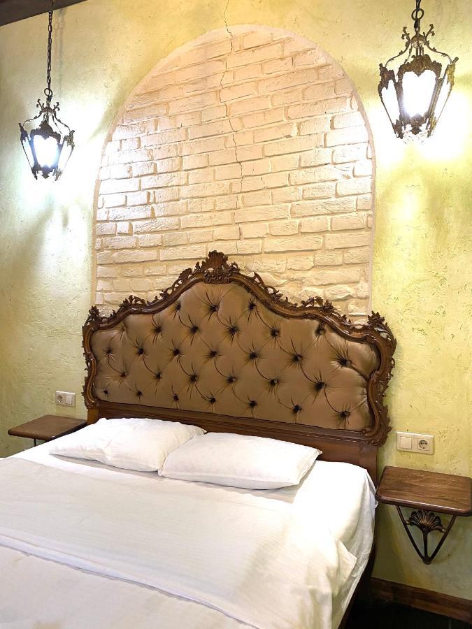 Квартира Подобово На Площі Ринок 39 Lviv Exteriör bild