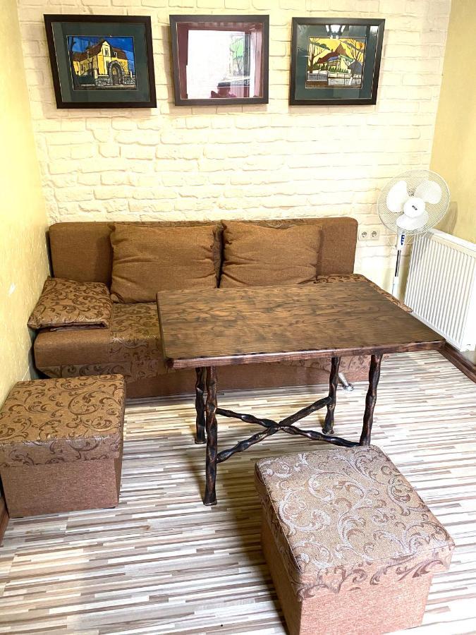 Квартира Подобово На Площі Ринок 39 Lviv Exteriör bild